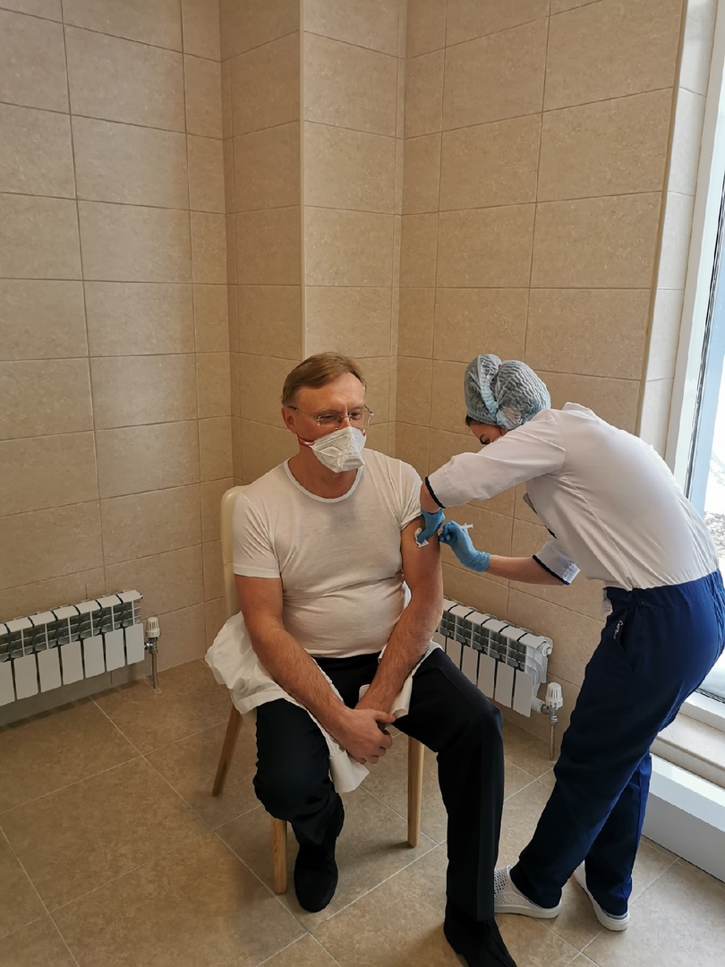 Генеральный директор «КАМАЗа» прошёл вакцинацию от COVID-19