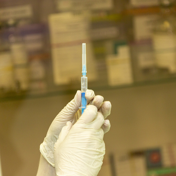 На «КАМАЗе» вакцинировано более 80 процентов персонала