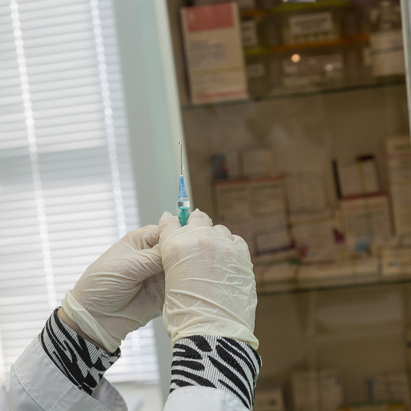 На «КАМАЗе» растут темпы ревакцинации персонала