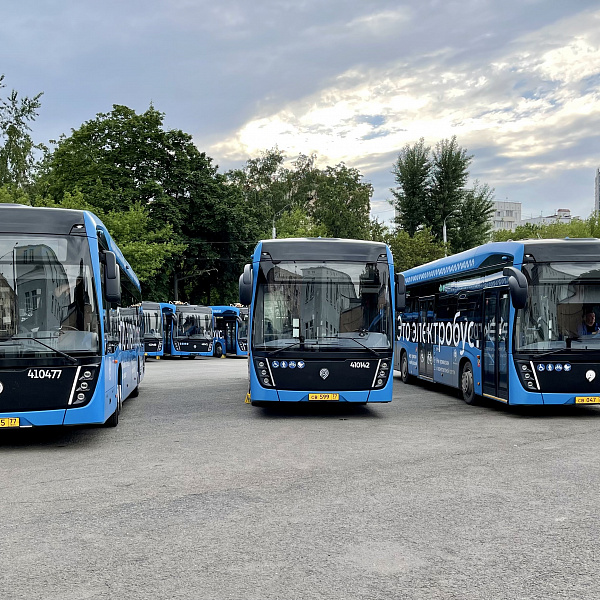 Первые электробусы КАМАЗ московской сборки вышли на маршрут