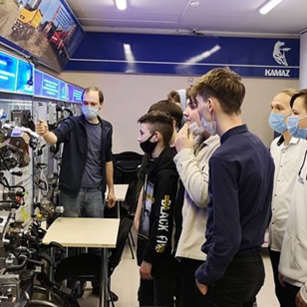 Учебный центр «КАМАЗа» возобновил экскурсии 