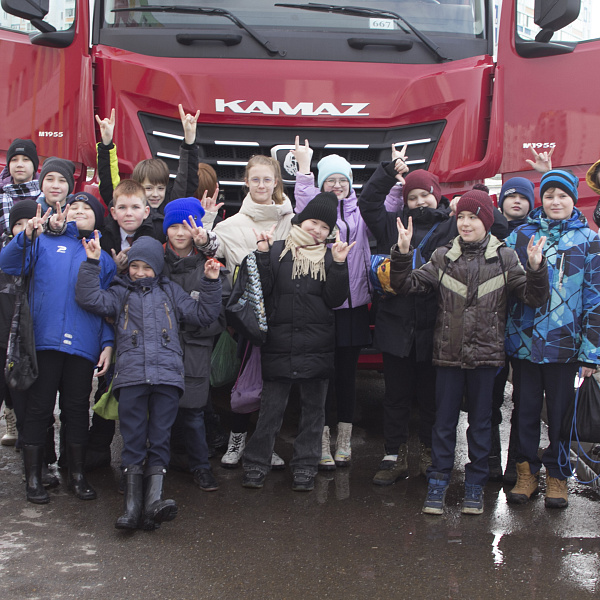 Челнинским школьникам рассказали о «КАМАЗе»