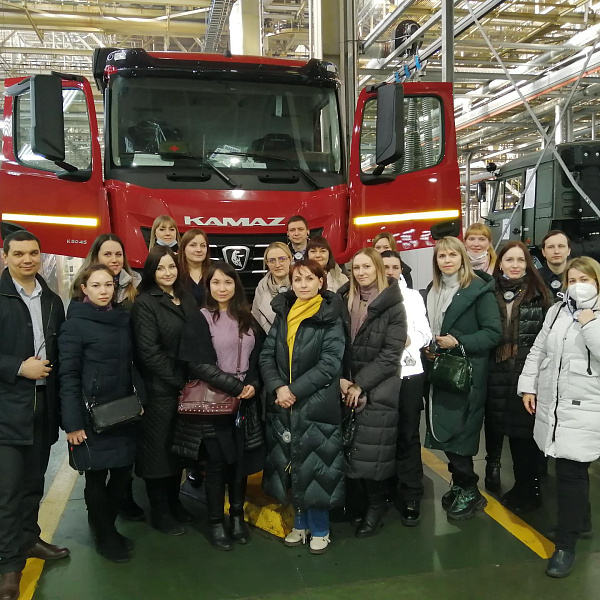 День знакомства от «КАМАЗ-ЛИЗИНГа»