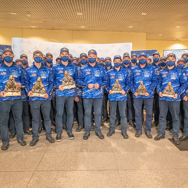 Команда «КАМАЗ-мастер» вернулась в Россию с ралли «Дакар-2022»