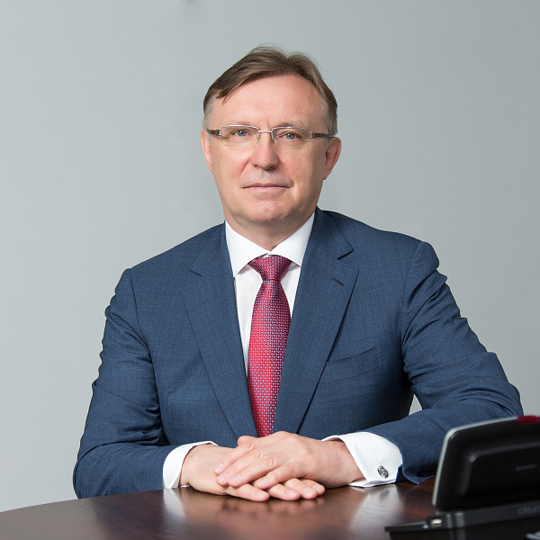 Сергей Когогин поздравил камазовцев с Днём Победы