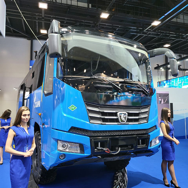 «КАМАЗ» презентовал новый вахтовый автобус для «Газпрома» 