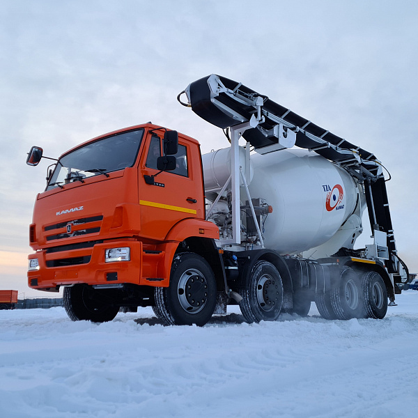 Новые автобетоносмесители с транспортерной лентой от ТЗА