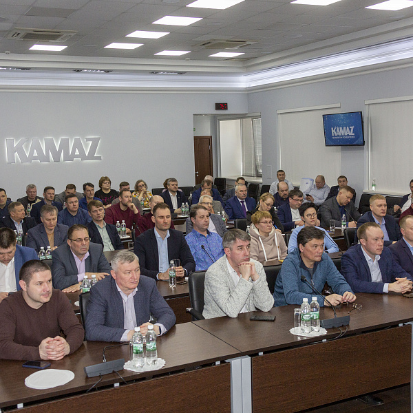 Делегация промышленников Удмуртии посетила «КАМАЗ»