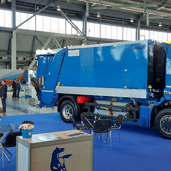 Автотехника КАМАЗ на выставке «ИННОПРОМ-2021»