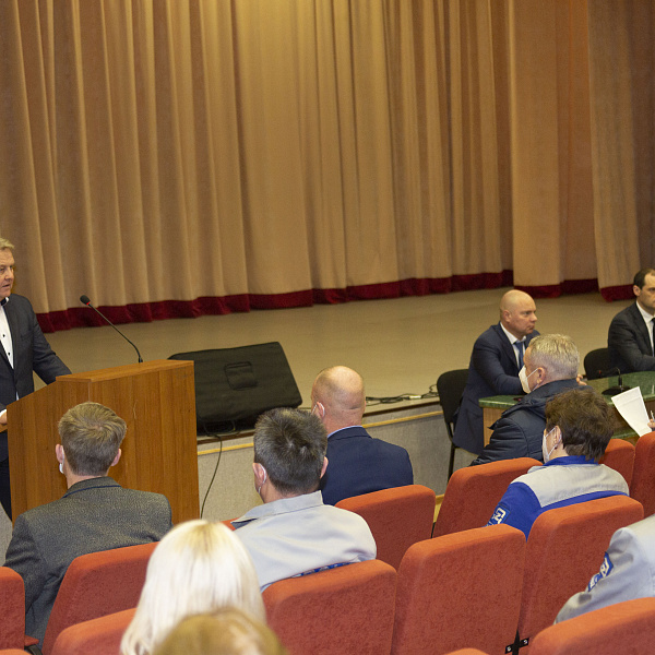 Как «КАМАЗу» работать в новых условиях