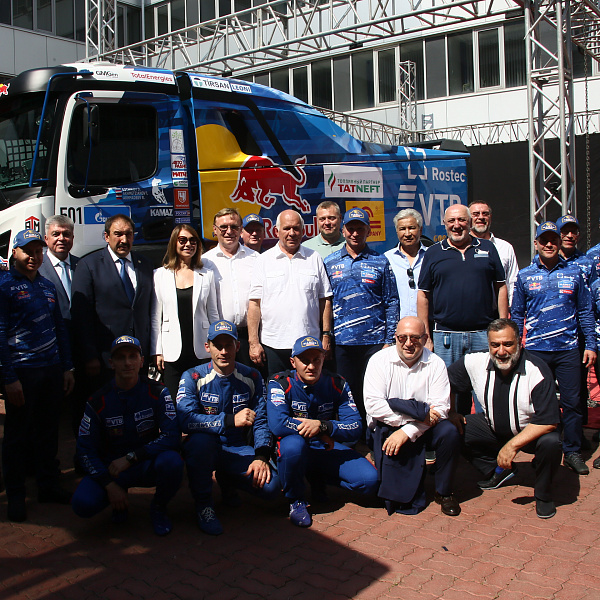 «КАМАЗ-мастер» презентовал спортивный грузовик поколения К5