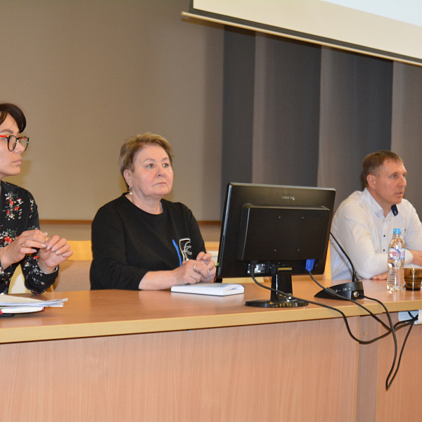 «НЕФАЗ»: открытый диалог с молодёжью