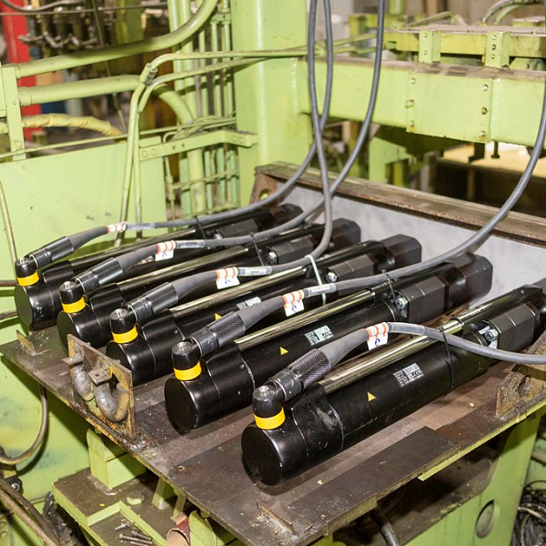 Новый гайковёрт на заводе двигателей