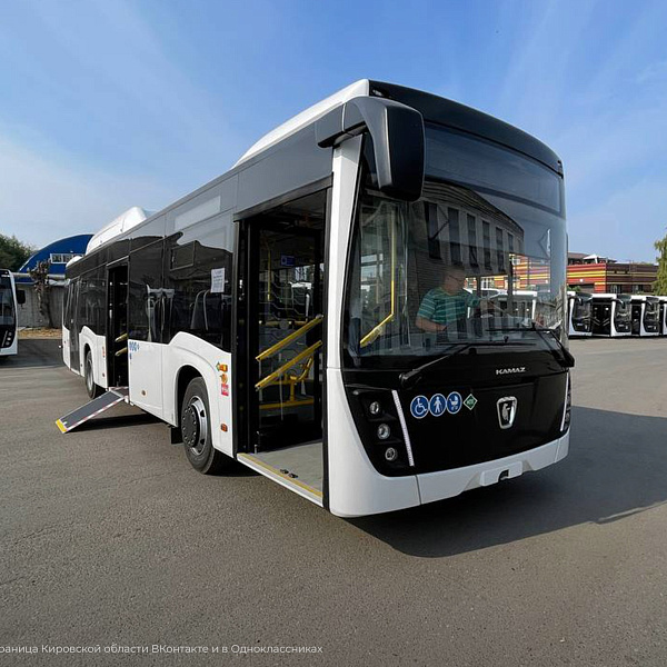 «КАМАЗ» выполнил контракт на поставку газовых автобусов в Киров