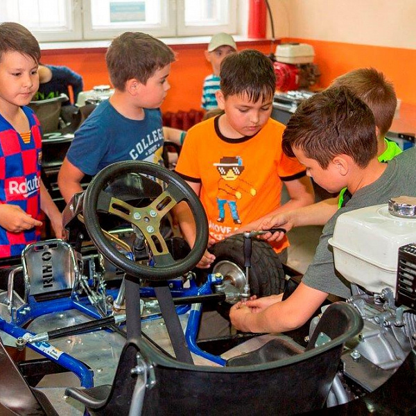 «Школа будущего» при поддержке «КАМАЗа»