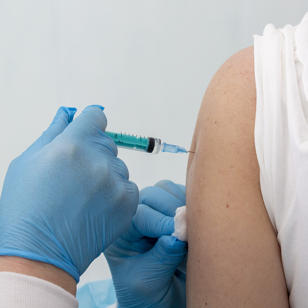 На «КАМАЗе» привито 90 процентов персонала