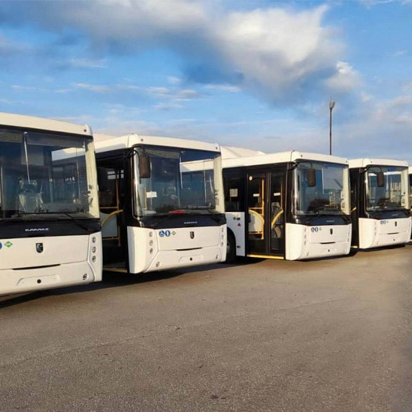 Омск получил первую партию автобусов НЕФАЗ