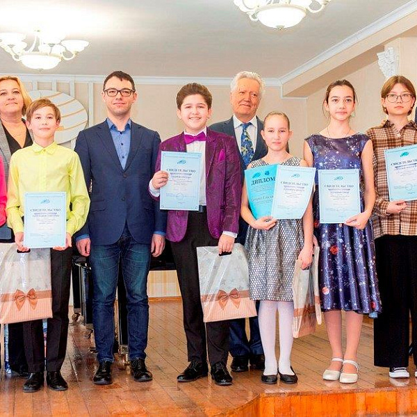 Челнинские школьники стали стипендиатами фонда «Новые имена»