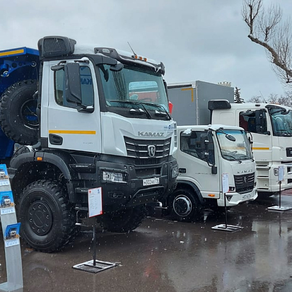 Автотехника КАМАЗ на ВДНХ