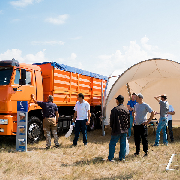 Автотехника КАМАЗ на выставке «Казахстанский день поля»
