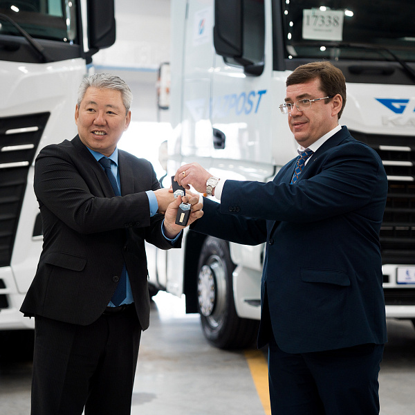 Партия автомобилей КАМАЗ-54901 для АО «Казпочта»