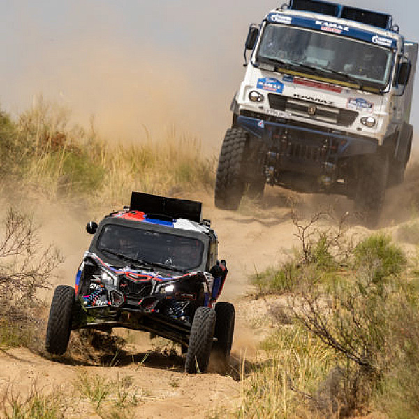 Николаев уступает лидерство