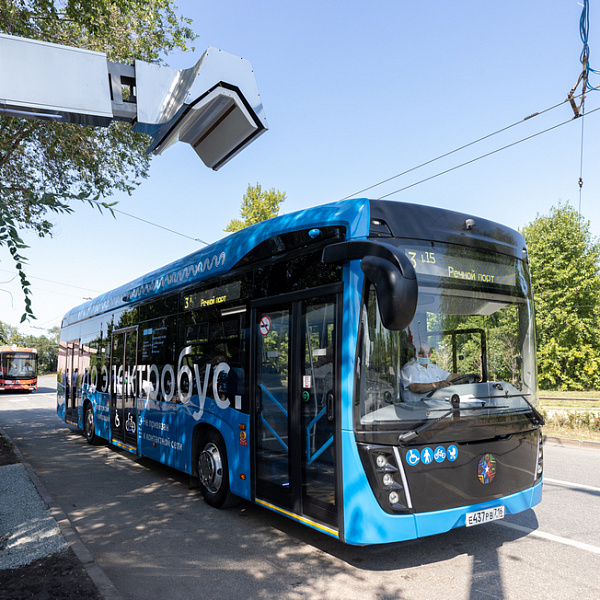 Электробус КАМАЗ на дорогах Казани