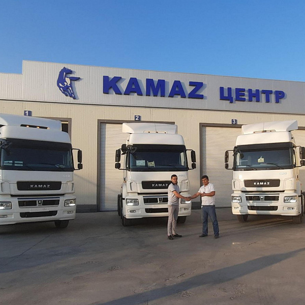 Тягачи КАМАЗ-5490 в лизинг для нового клиента из Узбекистана