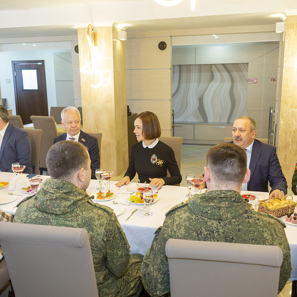 На «КАМАЗе» прошла встреча с мобилизованными