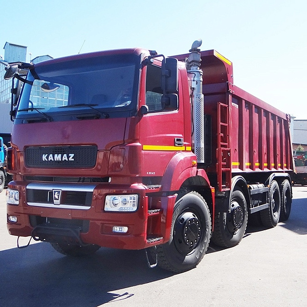 В Москву поставили 20 самосвалов КАМАЗ